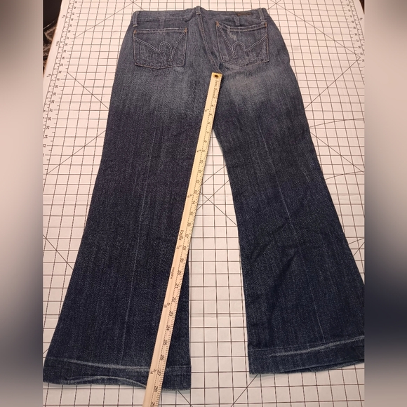 Citizens of Humanity full leg flared jeans, 30"waist - 28" inseam, Great cond. - Picture 5 of 6